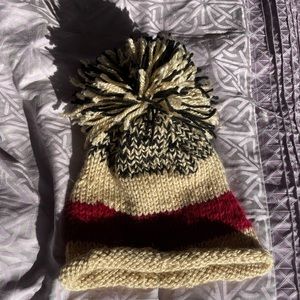 Hand knit toque